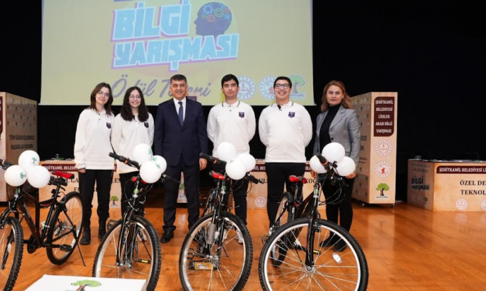 Başarı Ödüllendirildi