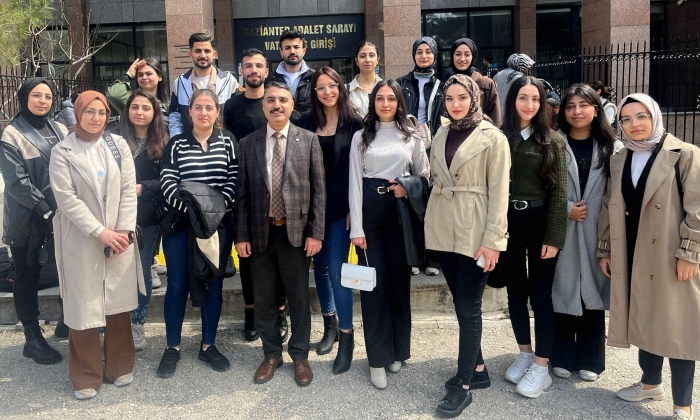 GAÜN Öğrencilerinden Adliye Ziyareti