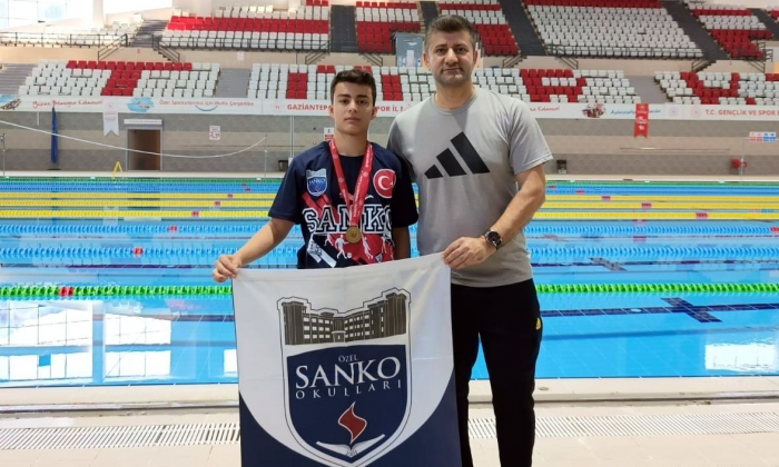 SANKO Okullarından yüzme başarısı   