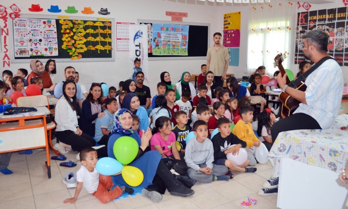 GAÜN’lü Öğrencilerden Örnek Hareket   