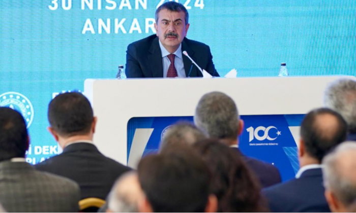 Bakan Tekin istişare toplantısı'na katıldı