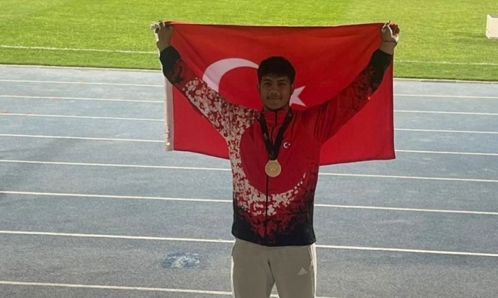 GAÜN’lü öğrenci altın madalya kazandı