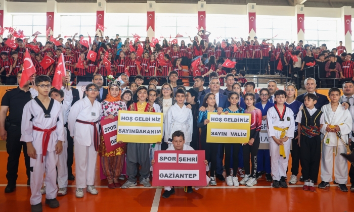 Okullara malzeme desteği