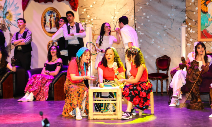 GKV Öğrencileri "Lüküs Hayat" Müzikali ile Sahne Aldı