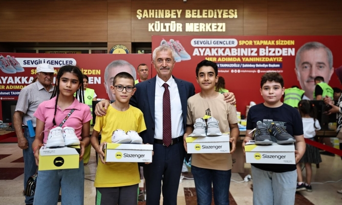 Şahinbey’den karne hediyesi
