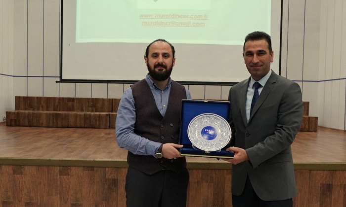 Erdem Koleji'nde velilere özel  "sağlıklı iletişim" semineri