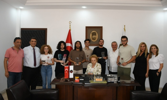 Nüket Ersoy’dan gençlere tarihi çağrı