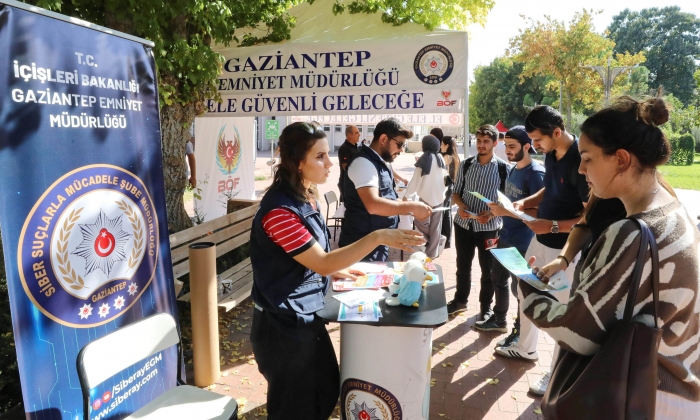GAÜN’de öğrencileri bilgilendirildi