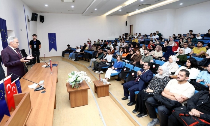    GAÜN’de burs programı tanıtıldı