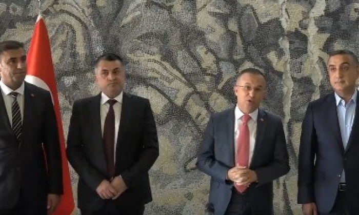 Erdemsof'tan 45 bin öğrenciye ayakkabı