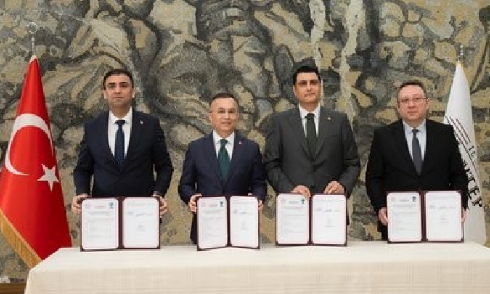 Umut Yılmaz, başarılı öğrencileri ödüllendirdi