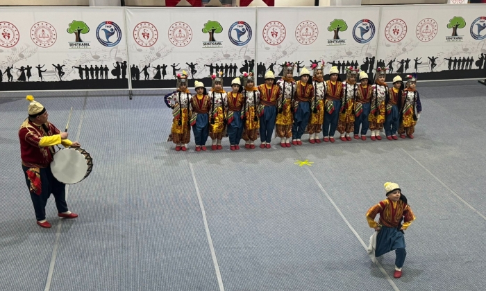Spor Okulları Halk oyunları renkli görüntülere sahne oldu