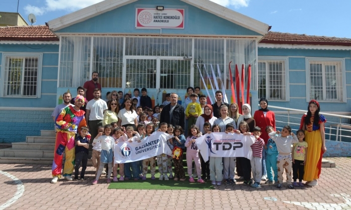 Benimle Oynar Mısın?