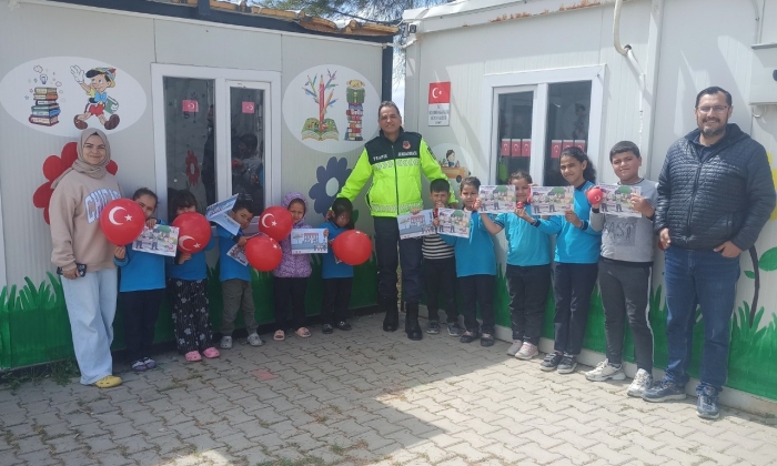 Jandarmadan Öğrencilere Trafik Eğitimi   