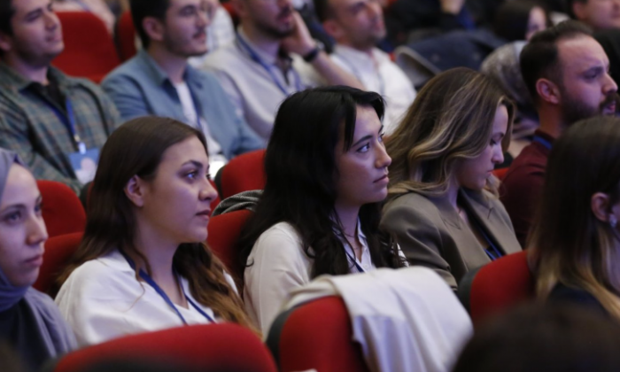 Yurt dışında öğrenim görmeye hak kazananlar belli oldu