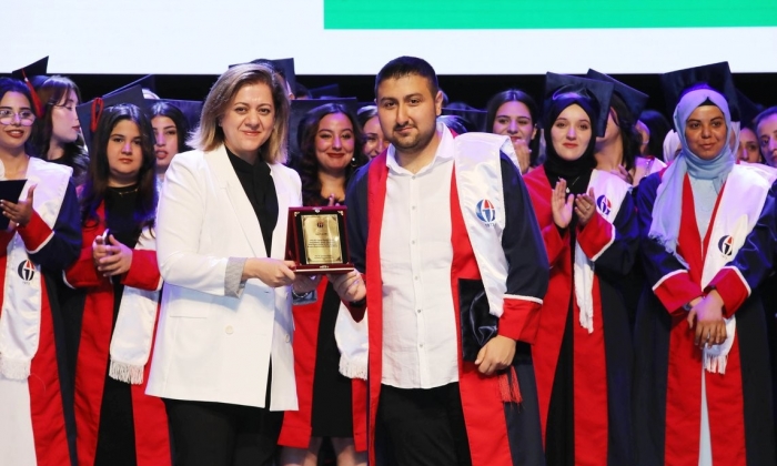 GAÜN’de Mezuniyet Coşkusu