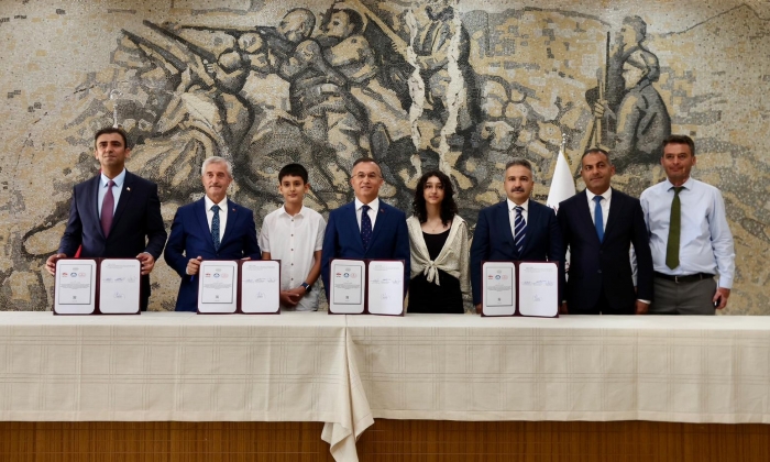 Şahinbey’den öğrencilere destek