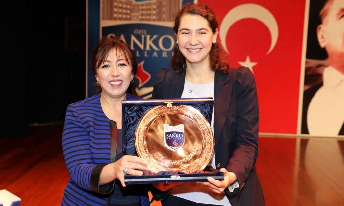 Dr. Gözde Durmuş SANKO Okulları'nda