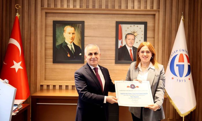 Gaün'e “engelsiz” ödülü