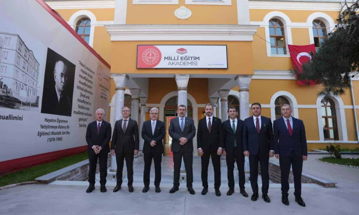 Yusuf Tekin'den Öğretmenlikte Yeni Vizyon