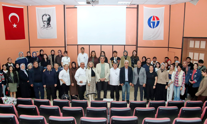 GAÜN'de gazi mutfak konferansı düzenlendi
