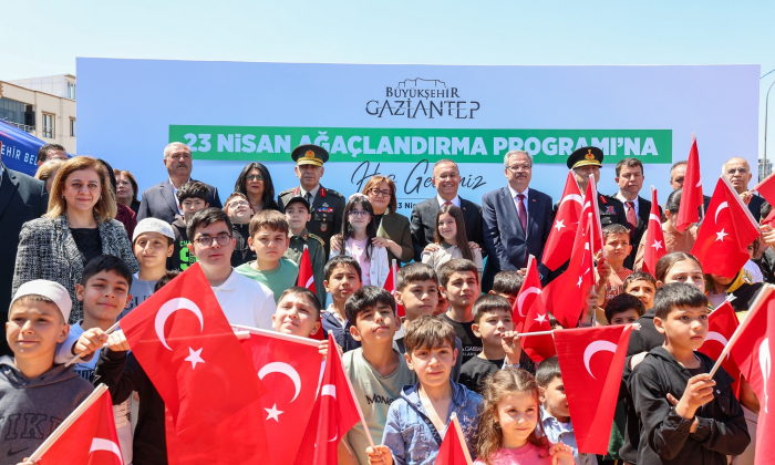 Büyükşehir'den 23 Nisan'a özel fidan dikim töreni