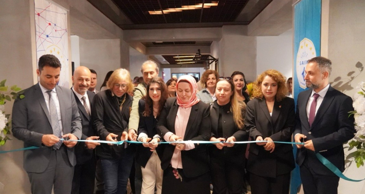 GASMEK’ten Anlamlı Sergi: “Gazze’de Anne Olmak”