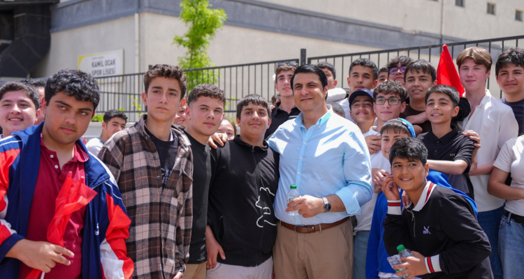 Şehitkâmil'de dev konser