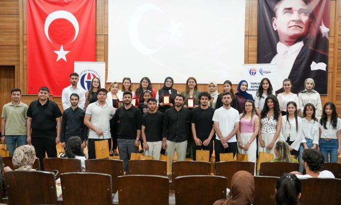 Şehitkâmil'de mezuniyet coşkusu
