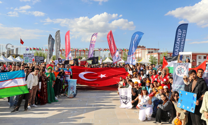 GAÜN’de bahar şenlikleri̇ başladı