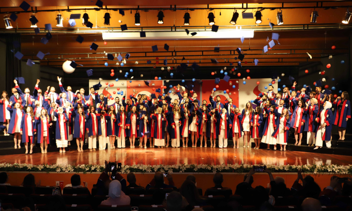 Sanko üniversitesi tıp fakültesinde mezuniyet coşkusu