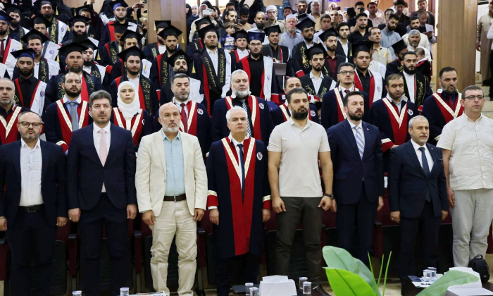 GAÜN Azez İslami İlimler Fakültesi’nde Mezuniyet Sevinci