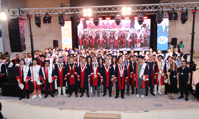 GAÜN’de yapay zekâ destekli̇ mezuniyet heyecanı