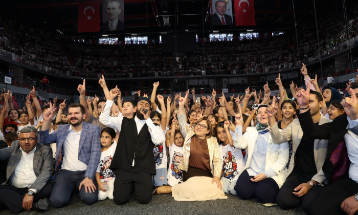 Büyükşehir'in yaz okulu coşkusu kapanış töreniyle taçlandı