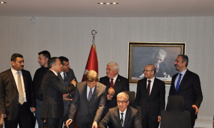 İmam Hatip Külliyesini Eruslu Kardeşler yapacak