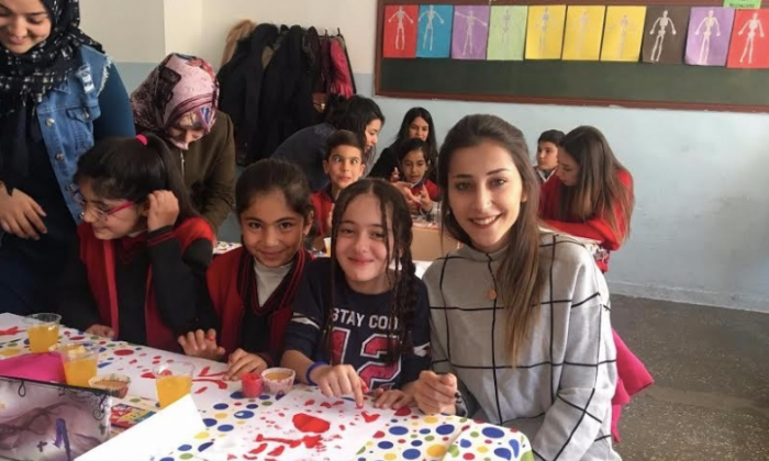 Gülümsemeye ve Gülümsetmeye var mısın?