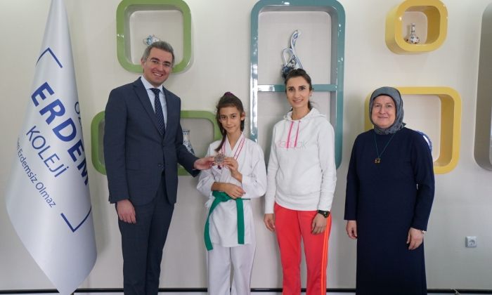 Erdem Koleji öğrencisinden karate başarısı