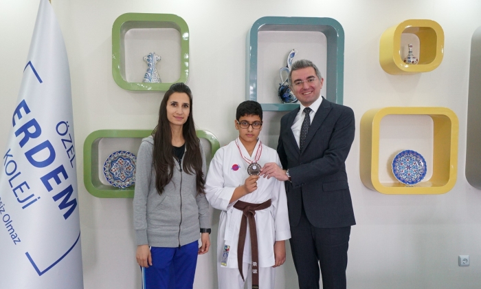 Erdem Koleji öğrencisinden karate başarısı