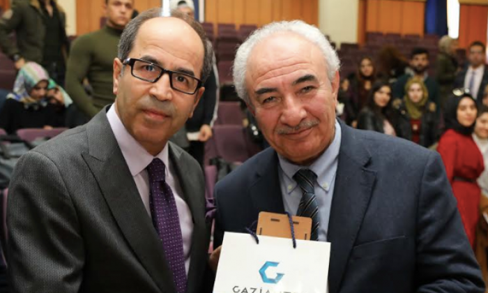 Yazar Vehbi Vakkasoğlu’ndan İstiklal Mücadelesi Konferansı