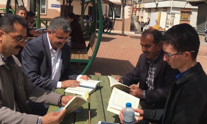 Adil Ceydeli Ortaokulu'ndan okuma etkinliği