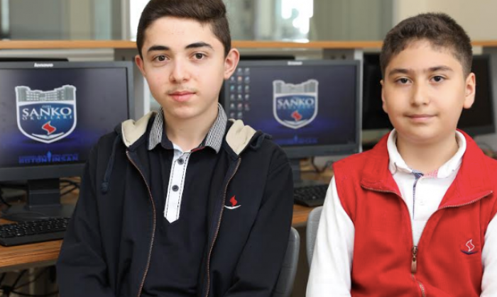 SANKO OKULLARI İKİ DÜNYA ÜÇÜNCÜLÜĞÜ DAHA KAZANDI