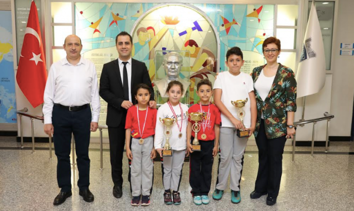 SANKO OKULLARI SATRANÇTA YİNE BİRİNCİ