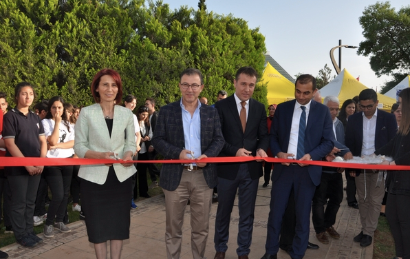 OSB Koleji'nde bilim şenliği zamanı