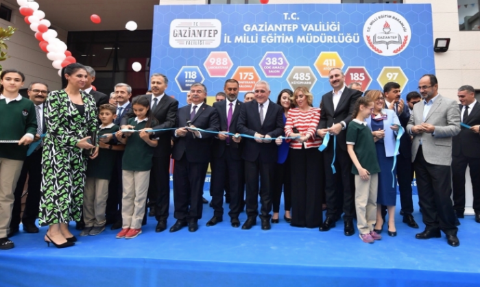 Karataş’ta iki yeni okul açıldı