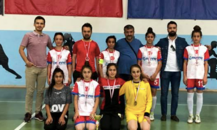 Adil Ceydeli Ortaokulu Türkiye üçüncüsü oldu