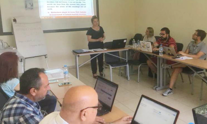 “Mülteci de Ebeveyndir” ekibi Yunanistan'da