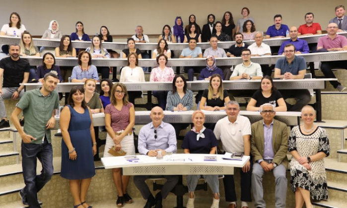 HKÜ eğitim fakültesi akademik kurul toplantısı gerçekleşti