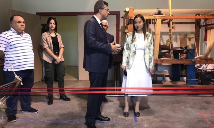 Derya Bakbak’tan Naci Topçuoğlu MYO’ya tam not