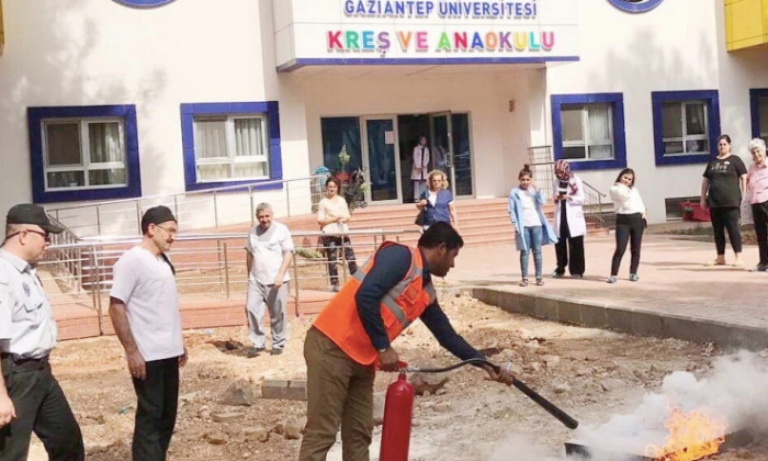 Kreşte yangın tatbikatı