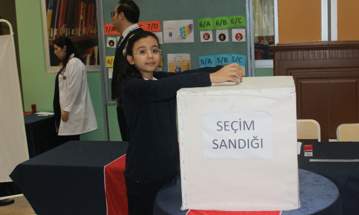 Özel Seçkin Koleji'nde seçim heyecanı